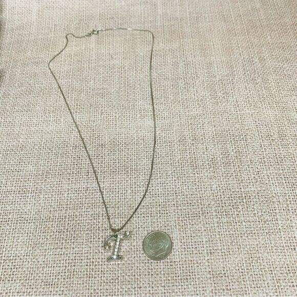 Avon Initial T Sterling Silver Chain‎ - Picture 1 of 4